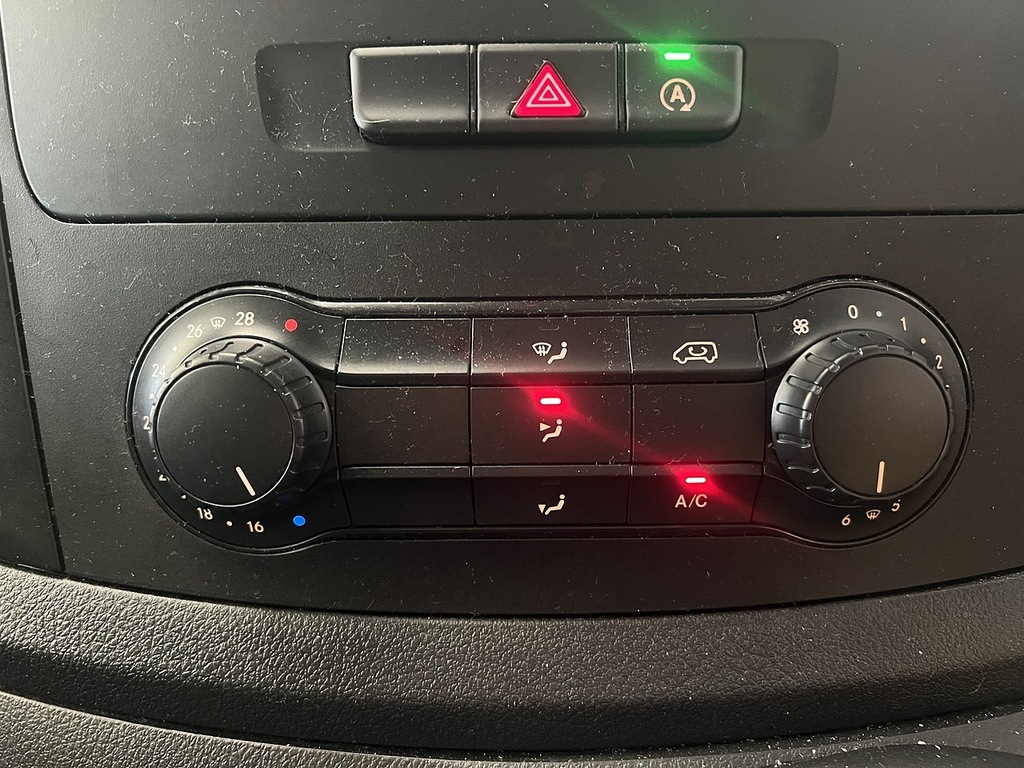 Mercedes-Benz Vito 1.7 110 Cdi Progressive Crew Van Fwd Euro 6 Ss Black #9