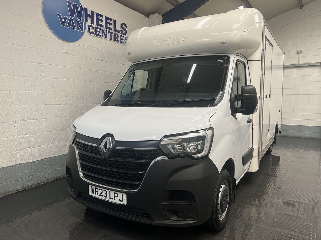 Renault Master 2.3 Dci Energy 35 Business Platform Cab White