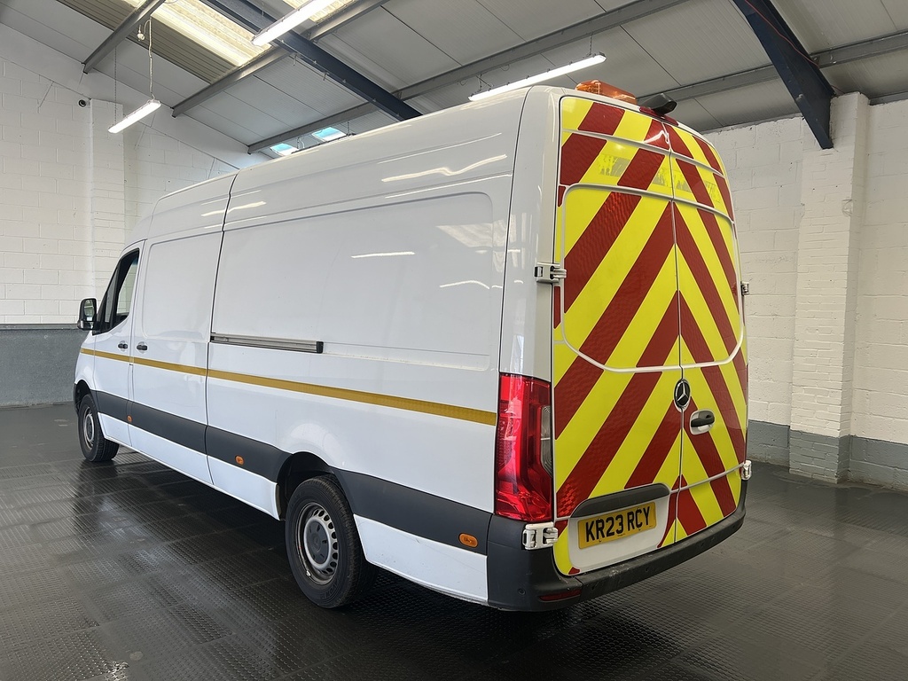 Mercedes-Benz Sprinter 2.0 315 Cdi Progressive Panel Van Manua White