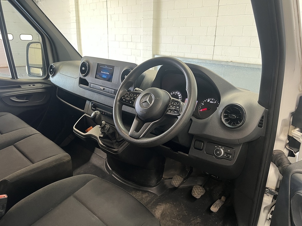 Mercedes-Benz Sprinter 2.0 315 Cdi Progressive Panel Van Manua White #5