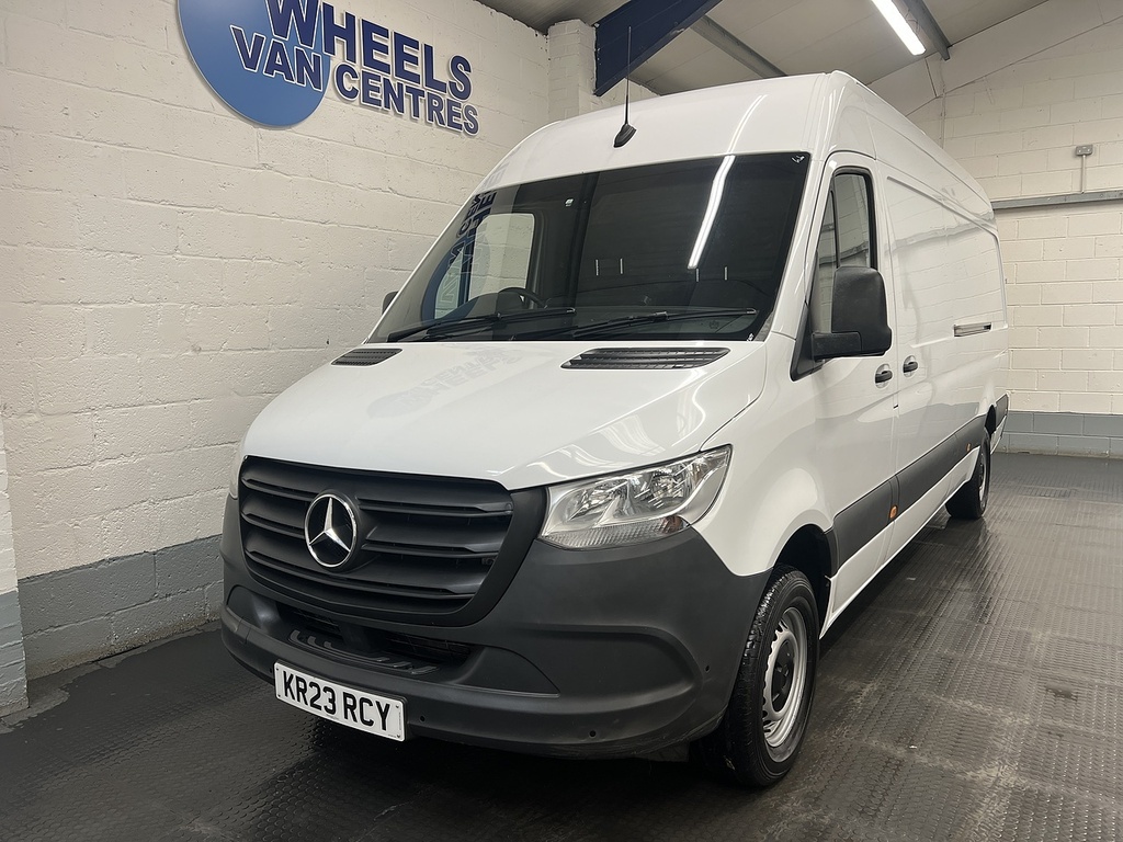 Mercedes-Benz Sprinter 2.0 315 Cdi Progressive Panel Van Manua KR23RCY White