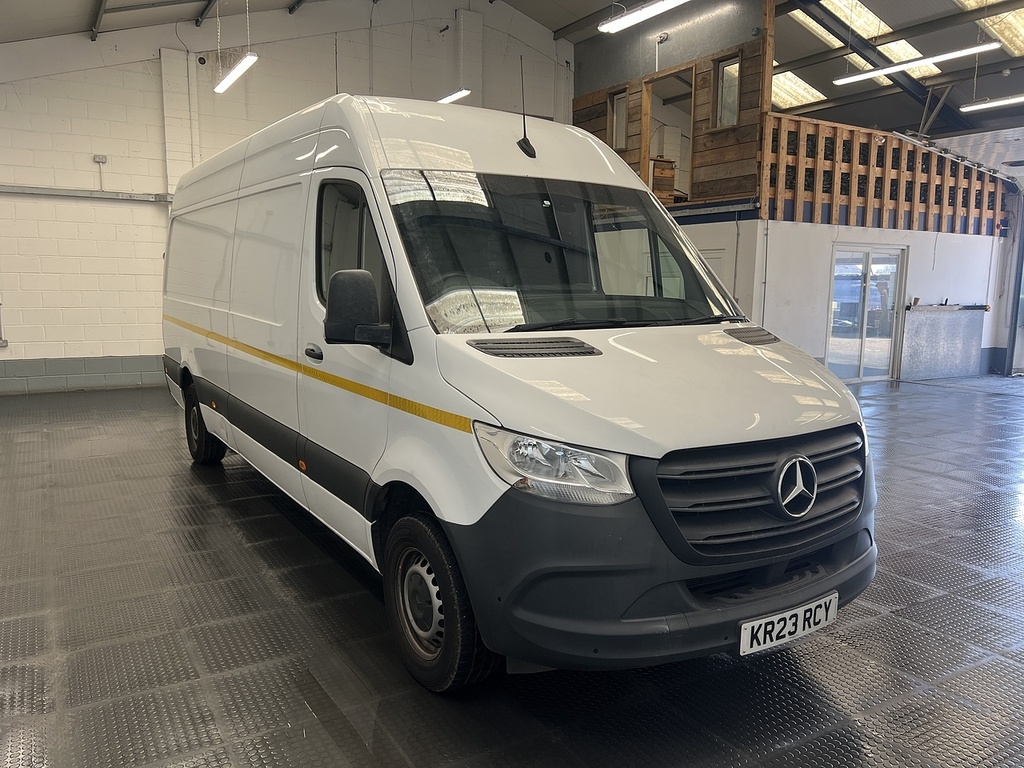 Mercedes-Benz Sprinter 2.0 315 Cdi Progressive Panel Van Manua White #3