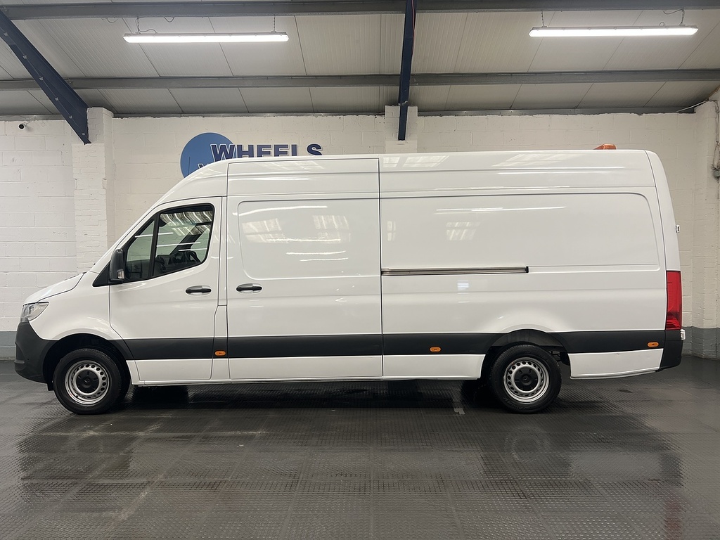 Mercedes-Benz Sprinter 2.0 315 Cdi Progressive Panel Van Manua KR23RCY White #2