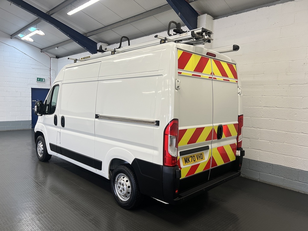 Peugeot Boxer 2.2 Bluehdi 335 Professional Panel Van MK70VHD White #6