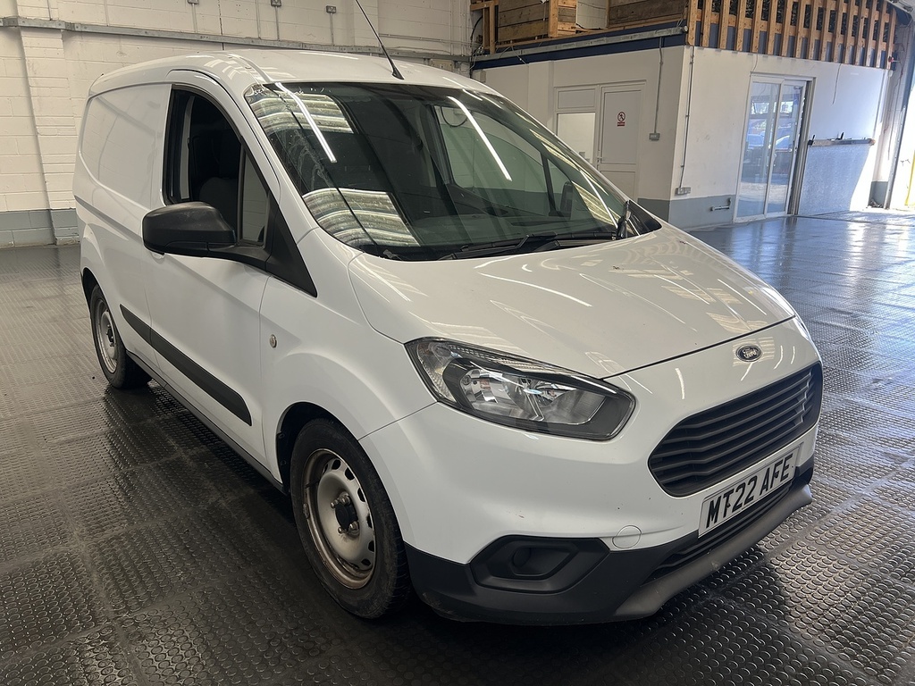 Ford Transit Courier Ecoboost Leader White #4