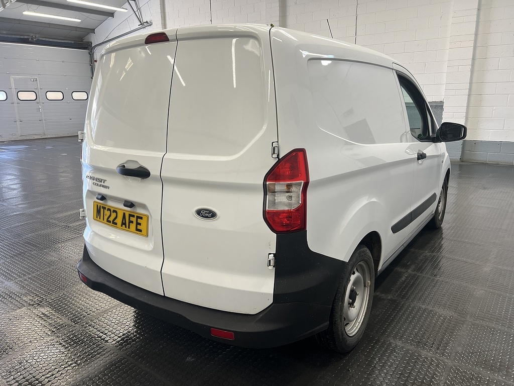 Ford Transit Courier Ecoboost Leader White #3