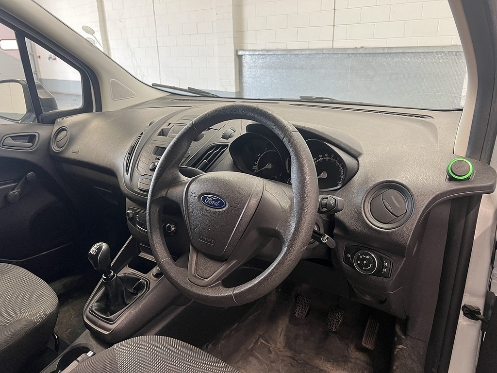 Ford Transit Courier Ecoboost Leader White #6