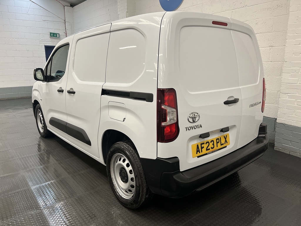 Toyota Proace City 1.5 Bluehdi Active Short Panel Van Manu AF23PLX White #2