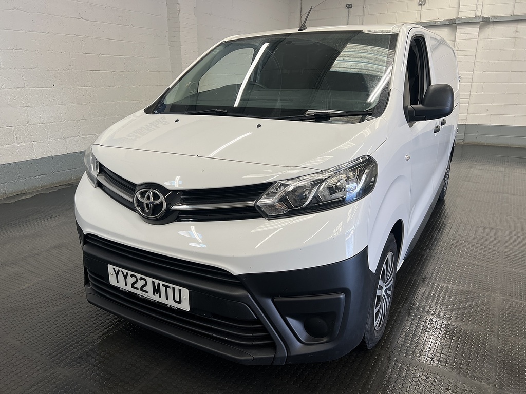 Toyota PROACE 2.0D Active Long Panel Van 6Dr Lwb E White