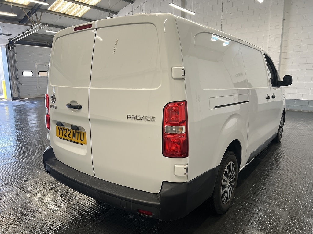 Toyota PROACE 2.0D Active Long Panel Van 6Dr Lwb E White #3