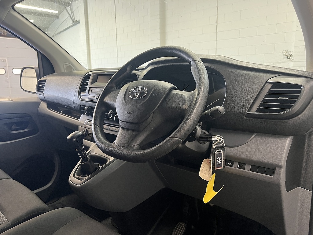 Toyota PROACE 2.0D Active Long Panel Van 6Dr Lwb E White #6