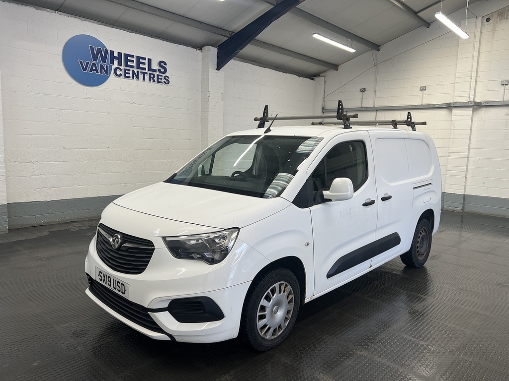 Vauxhall Combo 1.5 Turbo D 2300 Sportive Panel Van Man White