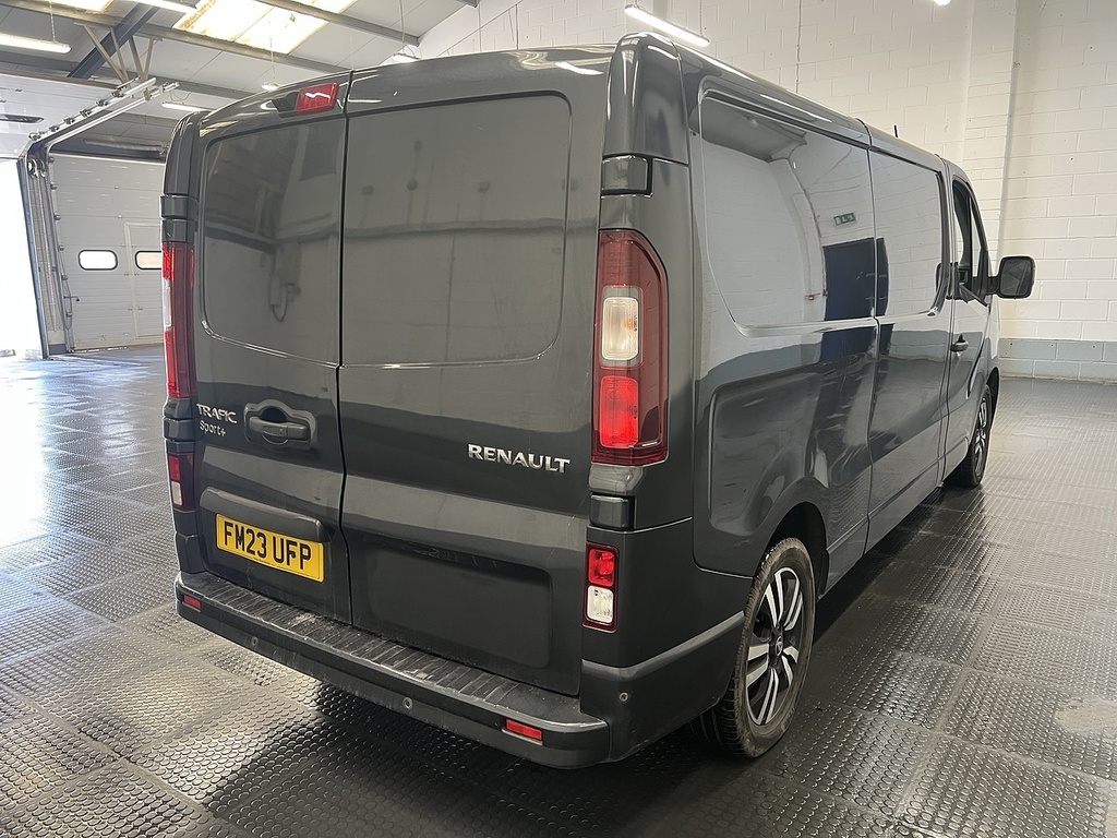 Renault Trafic 2.0 Dci Blue Ll30 Sport Panel Van Manu Grey #3