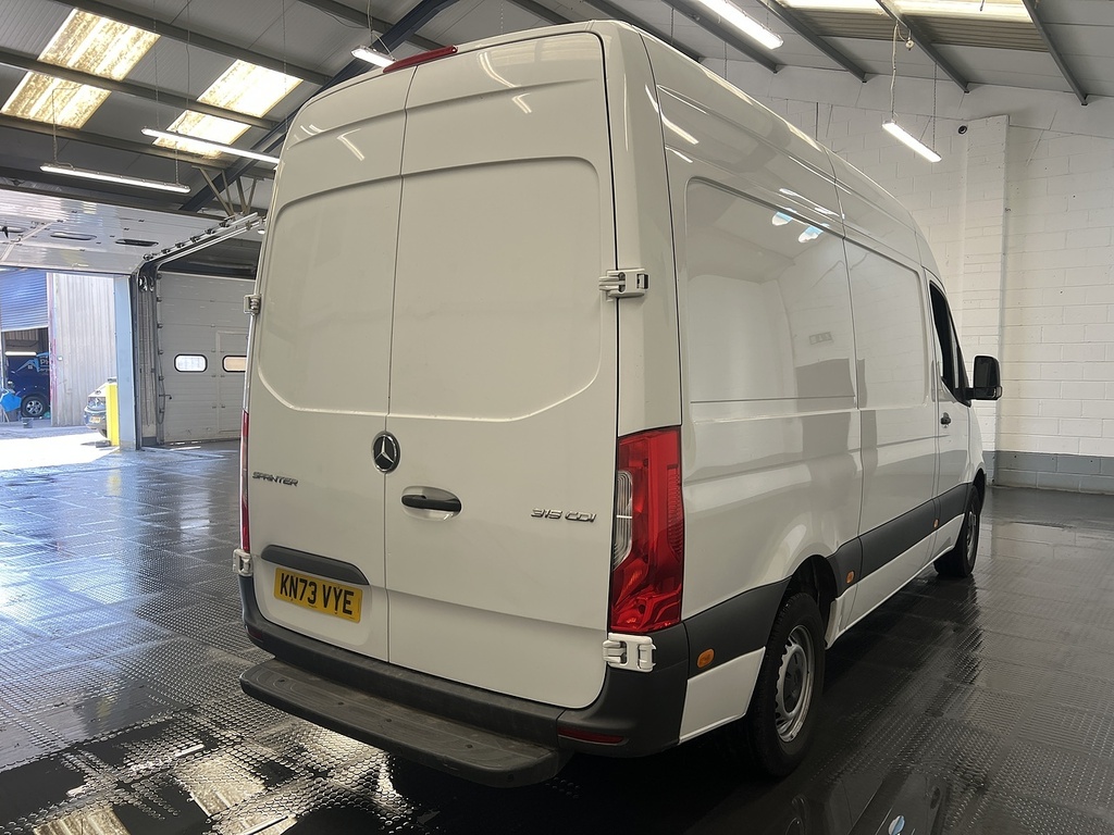Mercedes-Benz Sprinter 2.0 315 Cdi Progressive Panel Van Manua White #3