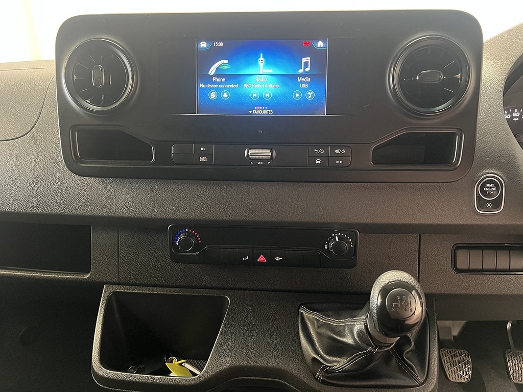 Mercedes-Benz Sprinter 2.1L Null White #8