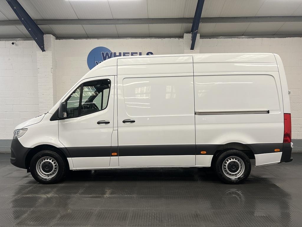 Mercedes-Benz Sprinter 2.0 315 Cdi Progressive Panel Van Manua White #2