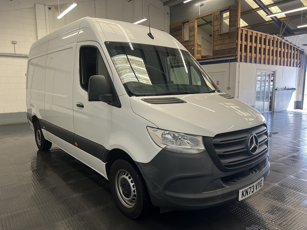 Mercedes-Benz Sprinter 2.0 315 Cdi Progressive Panel Van Manua White #4