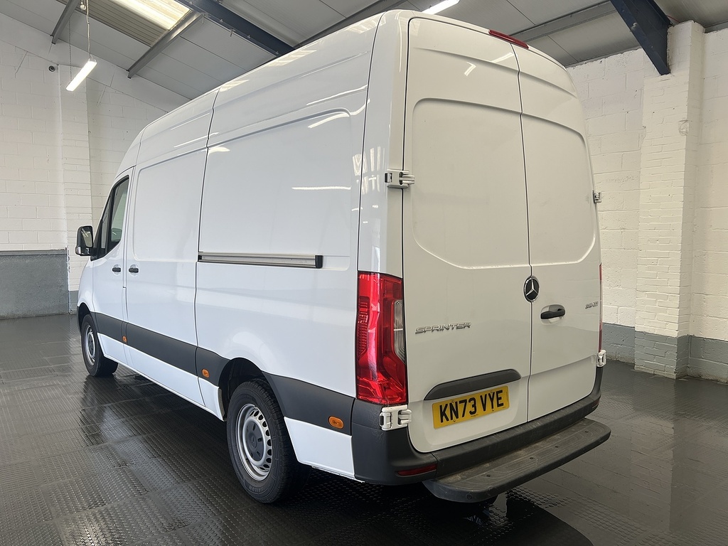 Mercedes-Benz Sprinter 2.0 315 Cdi Progressive Panel Van Manua White #2