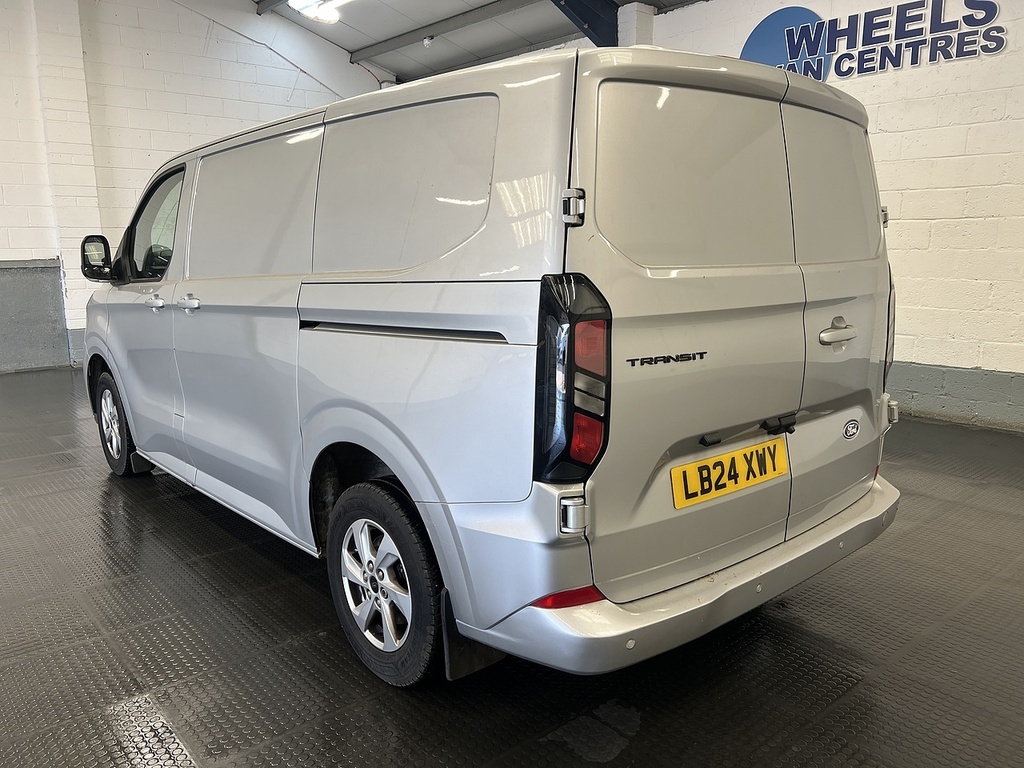 Ford Transit Custom 2.0 280 Ecoblue Limited Panel Van Manua Silver #2