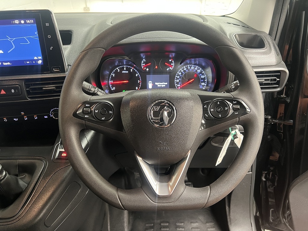 Vauxhall Combo 1.5 Turbo D 2300 Pro Panel Van L White #16