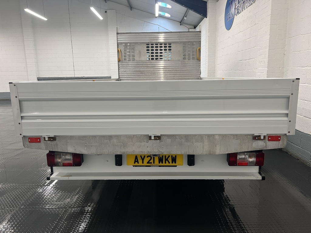 Maxus Deliver 9 D20 2.0 Xlwb Dropside 2.0 Dr White #4