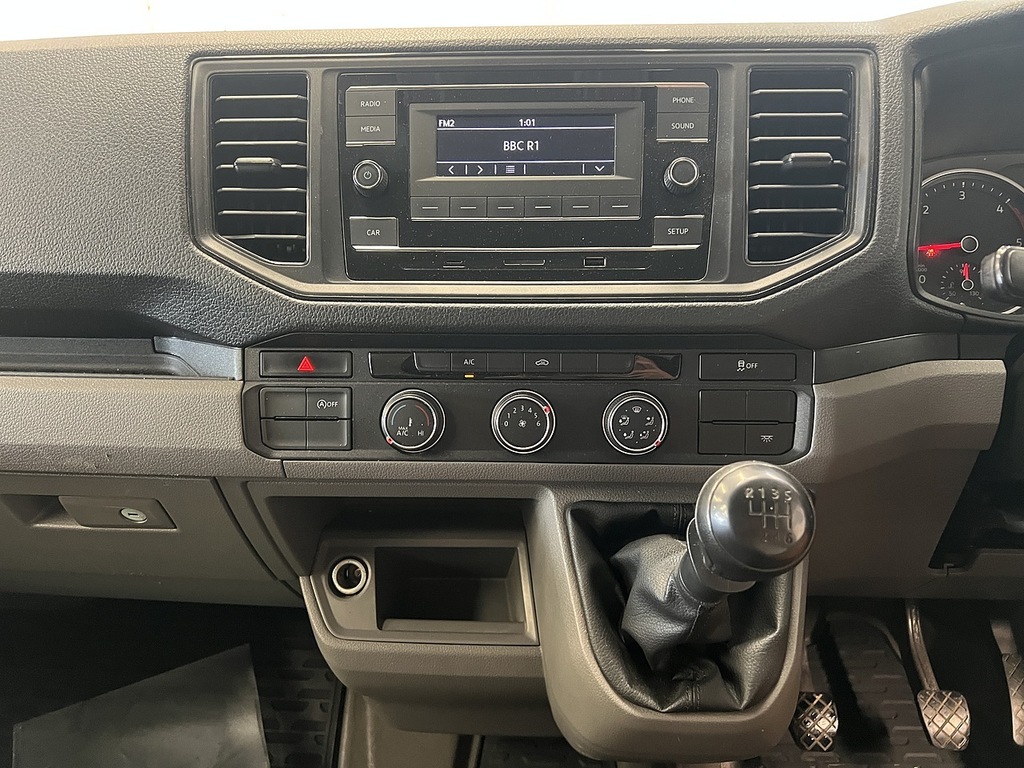 Volkswagen Crafter Tdi Cr35 Startline 2.0 Luton White #4