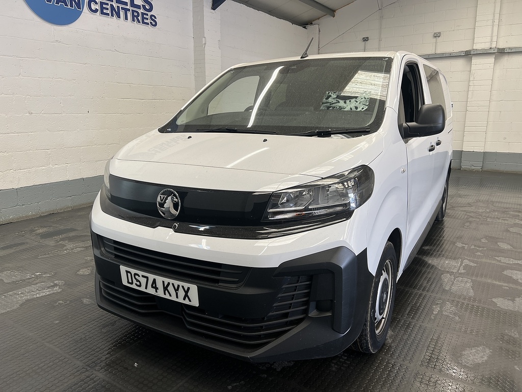 Vauxhall Vivaro 2.0 Turbo D Prime Crew Van Double Cab 6Dr M White