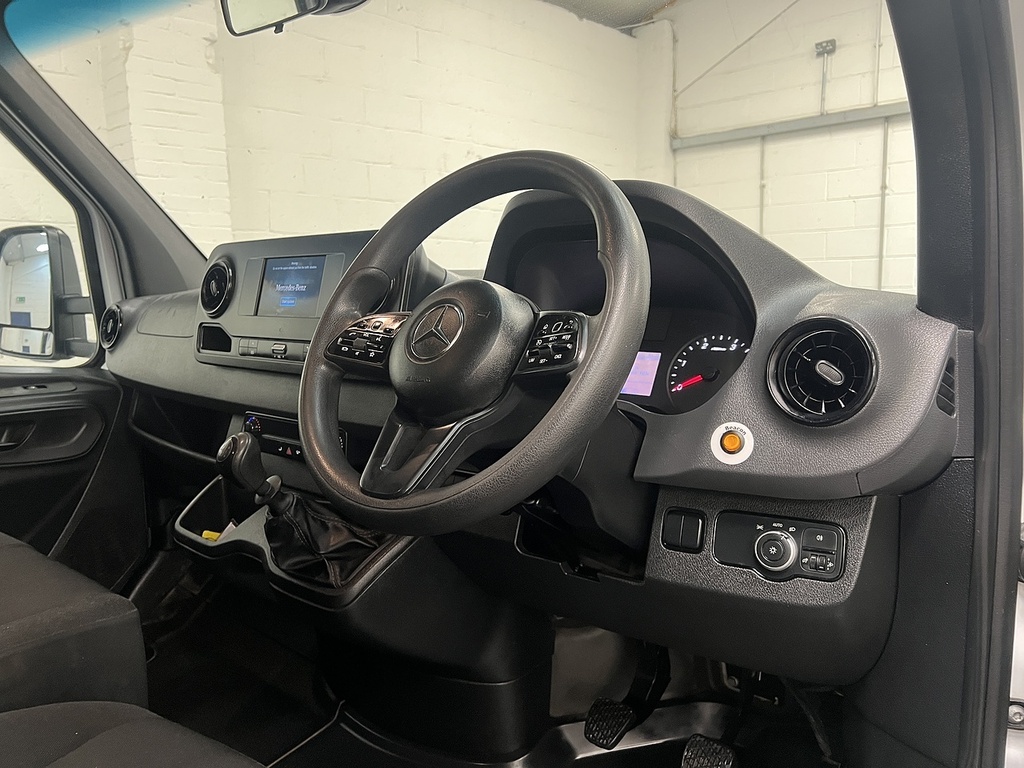 Mercedes-Benz Sprinter Premium Silver #8