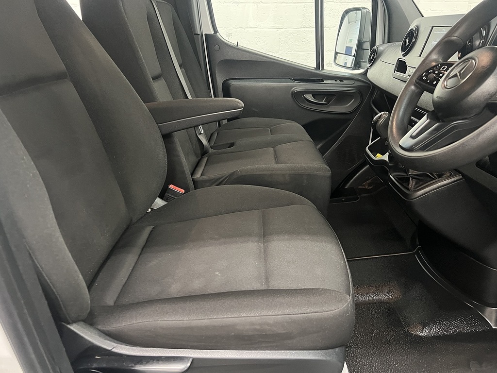 Mercedes-Benz Sprinter Premium Silver #7