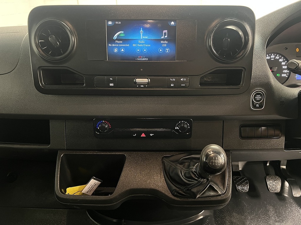 Mercedes-Benz Sprinter Premium Silver #13
