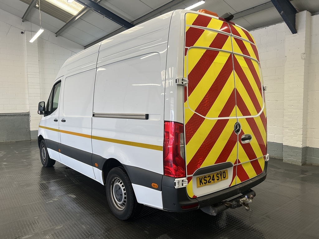 Mercedes-Benz Sprinter 2.0 315 Cdi Progressive Panel Van Manua White #2