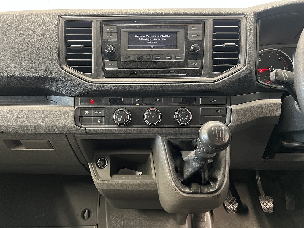 Volkswagen Crafter Diesel White #8