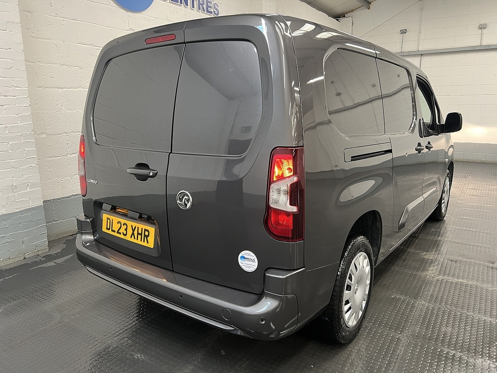 Vauxhall Combo 1.5 Turbo D 2300 Pro Panel Van 6Dr L Grey #5