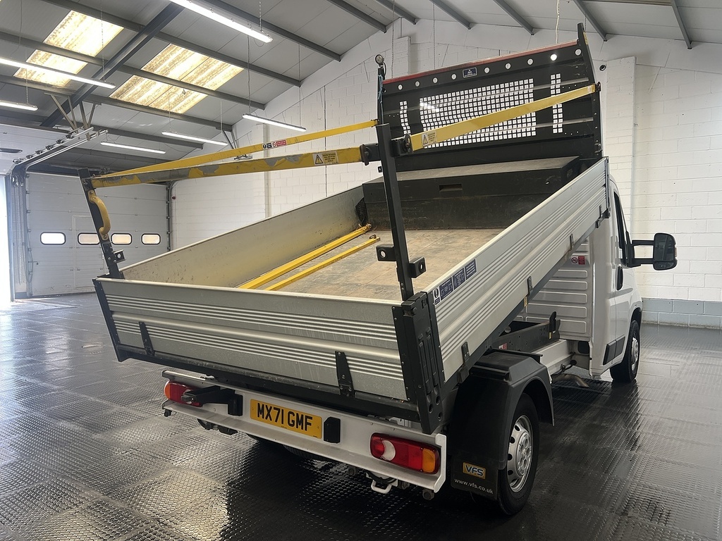 Peugeot Boxer 2.2 Bluehdi 335 Built For Business Tipper Dies White #2