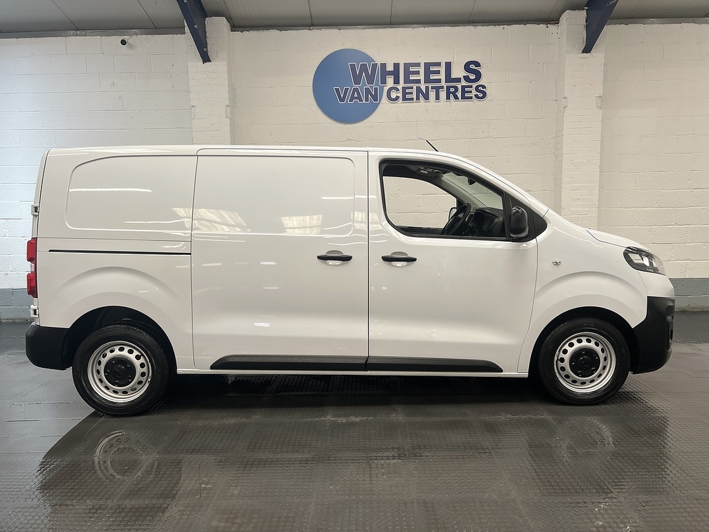 Vauxhall Vivaro 1.5 Turbo D 2900 Dynamic Panel Van 6Dr Manu White #6