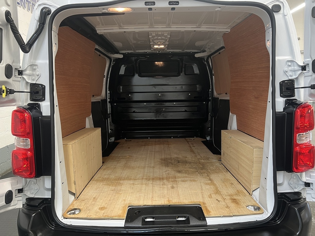 Vauxhall Vivaro 3100 2.0D 145Ps Elite H1 Van Grey #30
