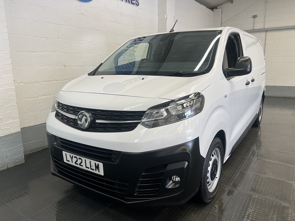 Vauxhall Vivaro 1.5 Turbo D 2900 Dynamic Panel Van 6Dr Manu White