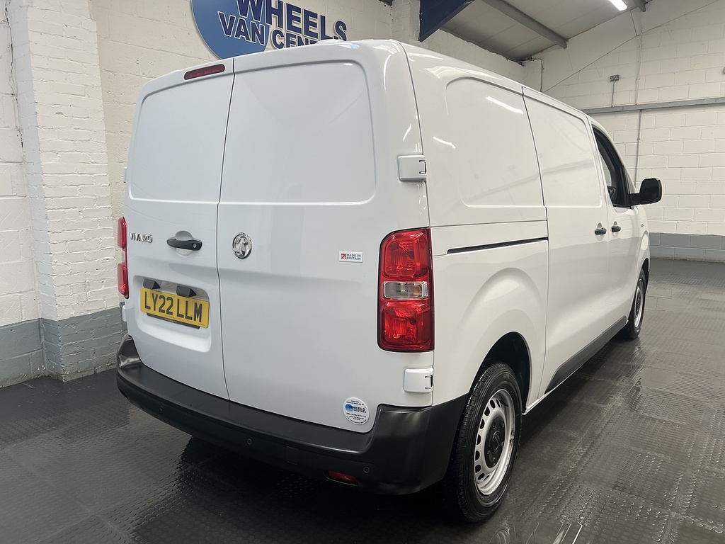 Vauxhall Vivaro 1.5 Turbo D 2900 Dynamic Panel Van 6Dr Manu White #5