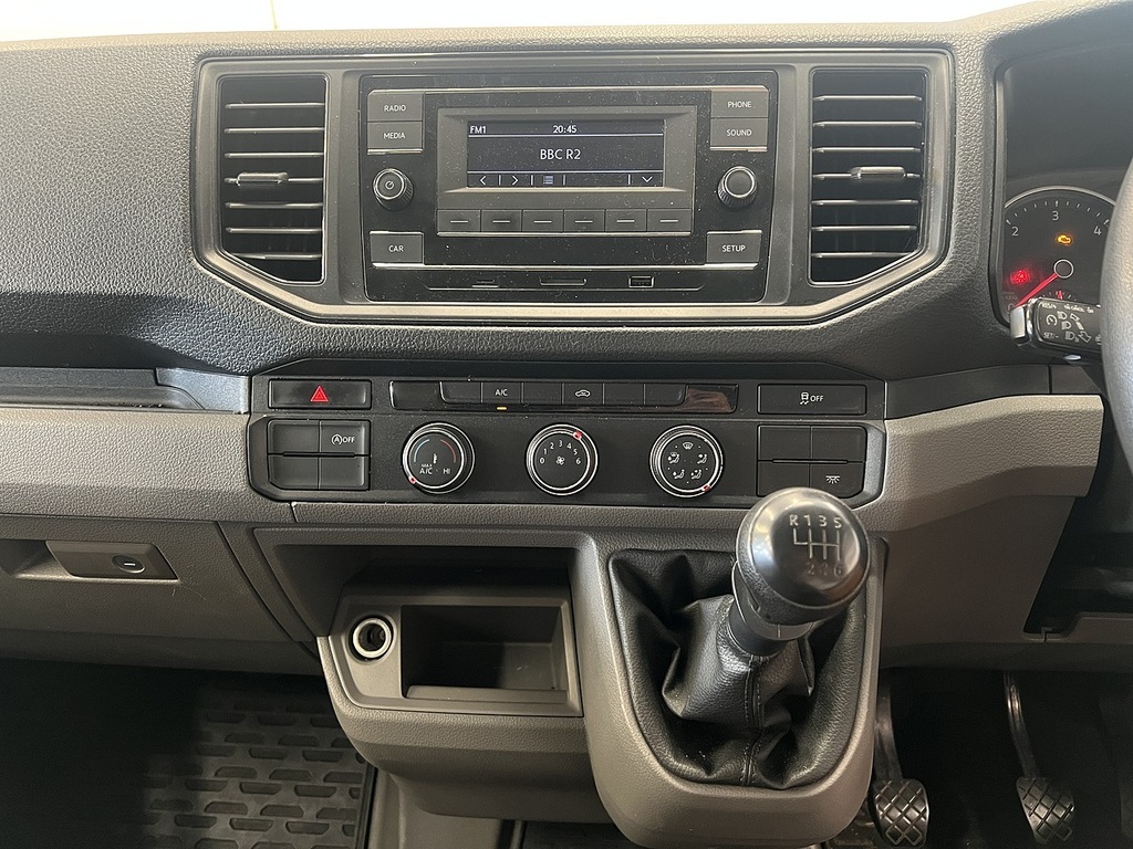 Volkswagen Crafter 2.0 Tdi Cr35 Startline Luton Lwb White #5