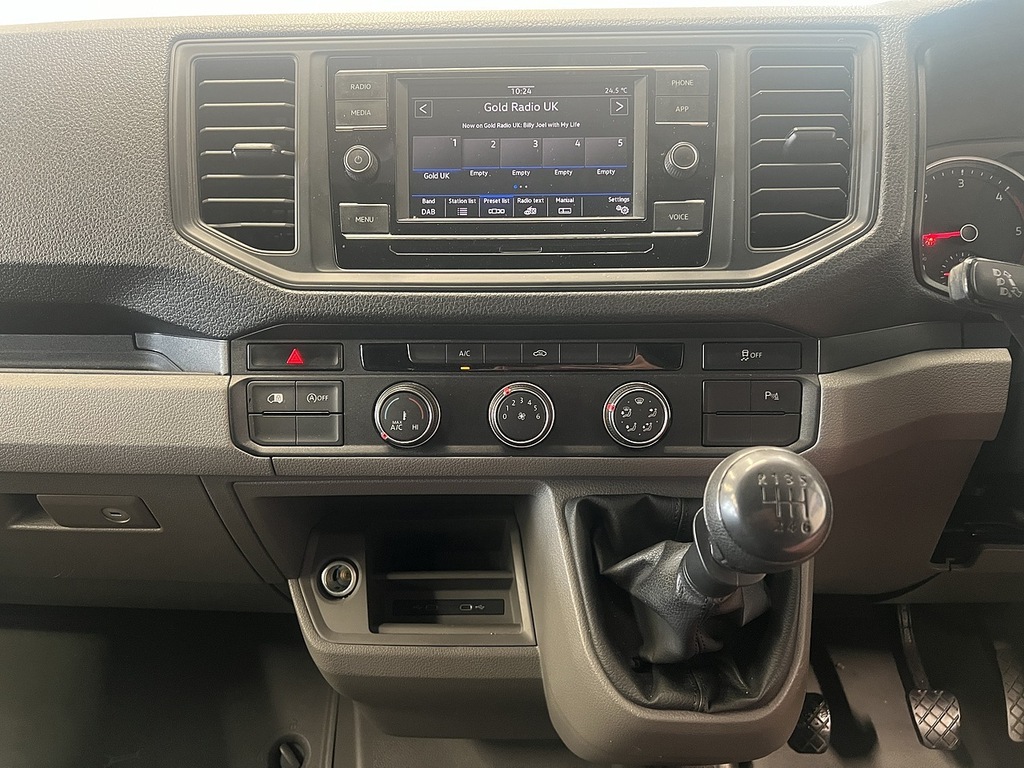 Volkswagen Crafter Crafter Cr35 Startline Tdi White #8