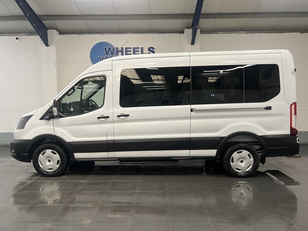 Ford Transit Custom 2.0 410 Ecoblue Trend Minibus Double Cab Diese White #2