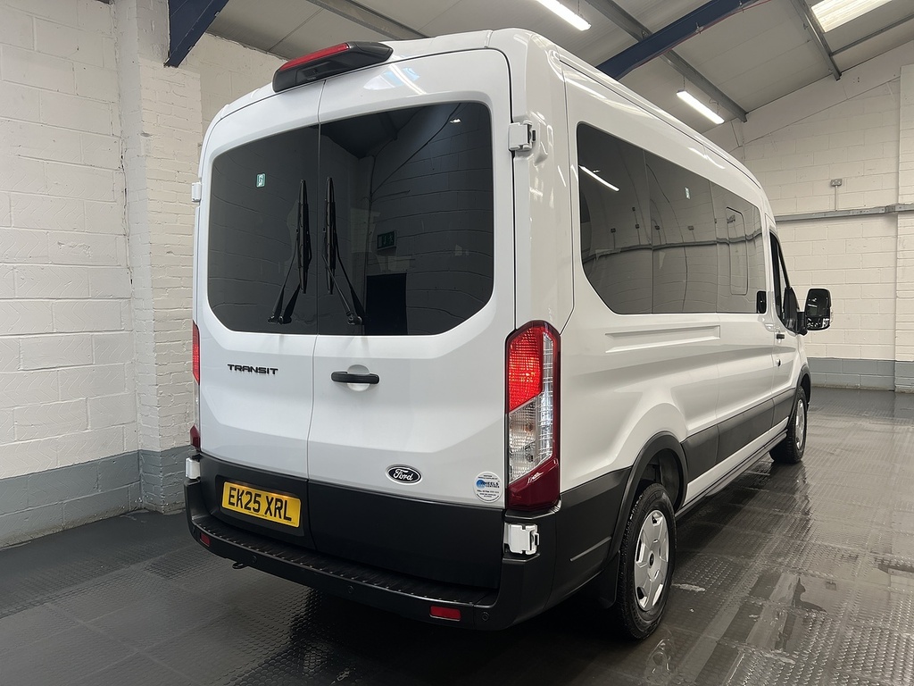 Ford Transit Custom 2.0 410 Ecoblue Trend Minibus Double Cab Diese White #4