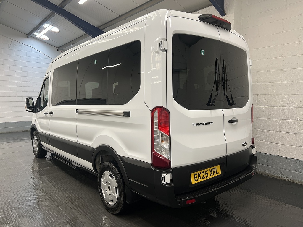 Ford Transit Custom 2.0 410 Ecoblue Trend Minibus Double Cab Diese White #2