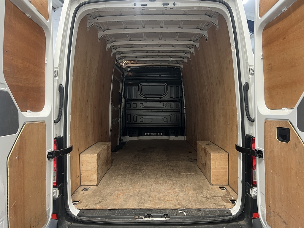 Volkswagen Crafter 2.0 Tdi Cr35 Commerce Panel Van White #5