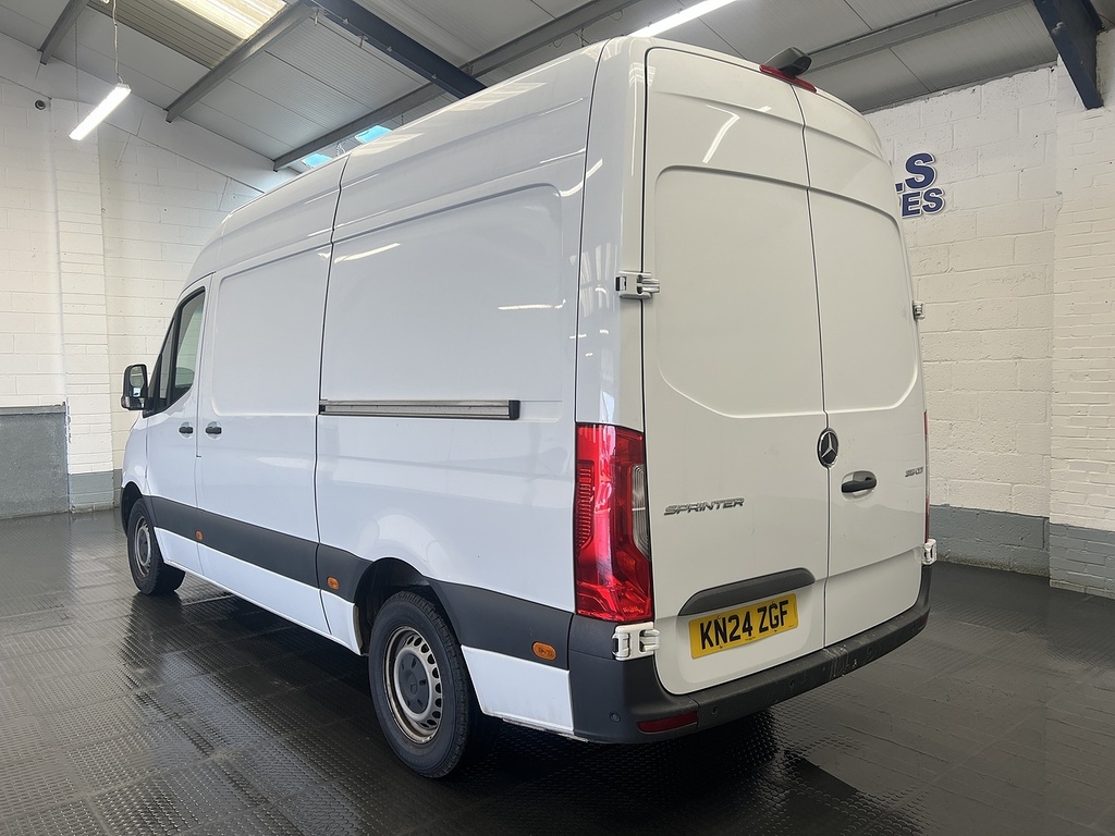 Mercedes-Benz Sprinter 2.0 315 Cdi Progressive Panel Van Manua White #2