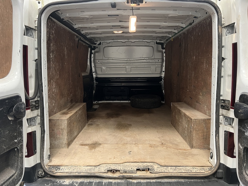 Renault Trafic 2.0 Dci Blue Ll30 Advance Panel Van Man White #4