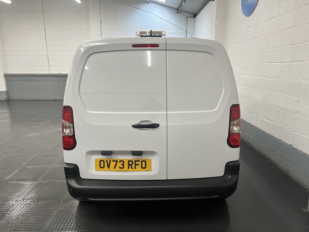 Peugeot Partner 1.5 Bluehdi 1000 Professional Premium Standard P White #4