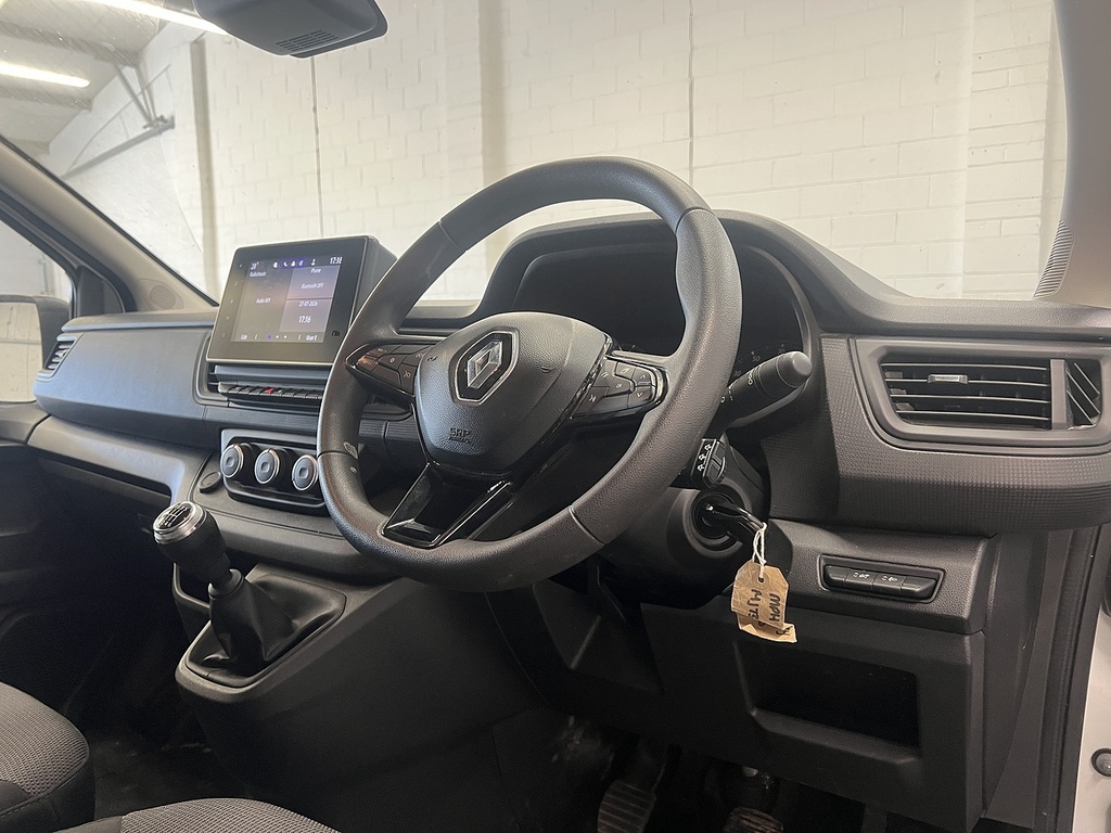 Renault Trafic 2.0 Dci Blue Ll30 Advance Panel Van Man White #6