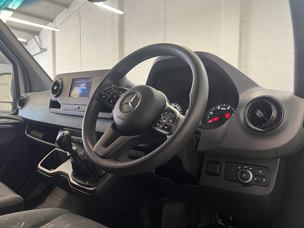 Mercedes-Benz Sprinter 2.0 315 Cdi Progressive Panel Van Manua White #5