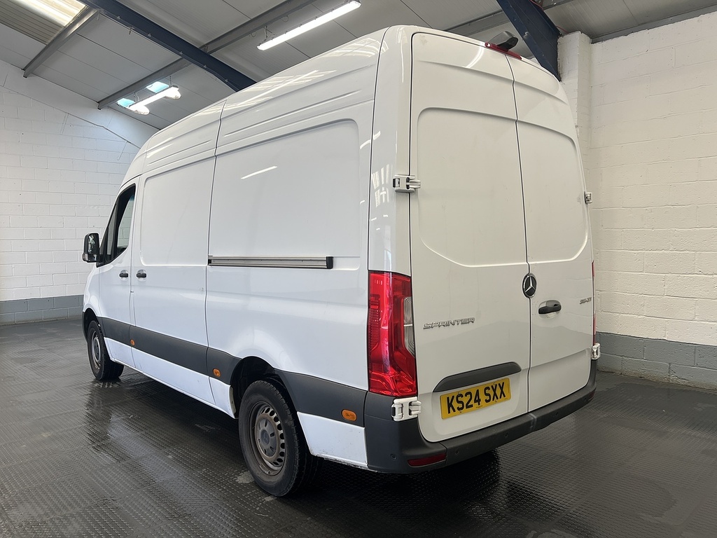 Mercedes-Benz Sprinter 2.0 315 Cdi Progressive Panel Van Manua White #2